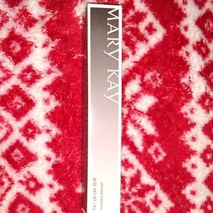 Never used Mary Kay ultimate mascara